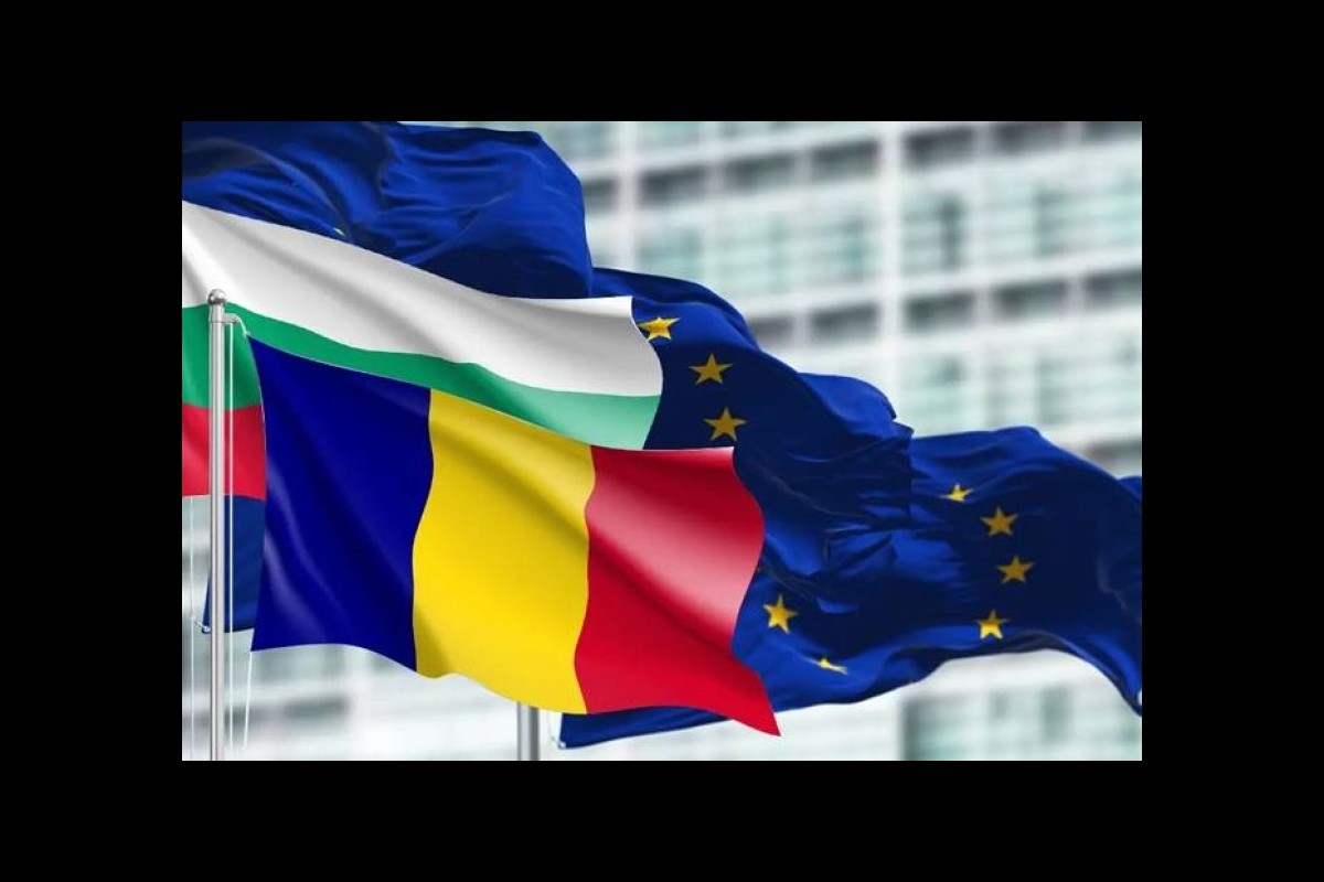 Bulgaria and Romania partially join Schengen
