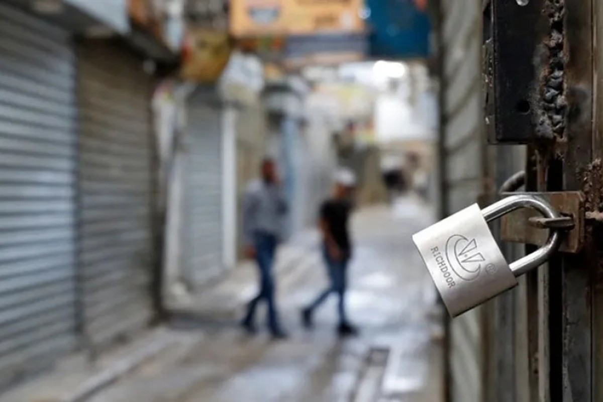 دعوات لإضراب شامل ونفير عام بالضفة تنديدا بمجزرة مخيم "نور شمس"
