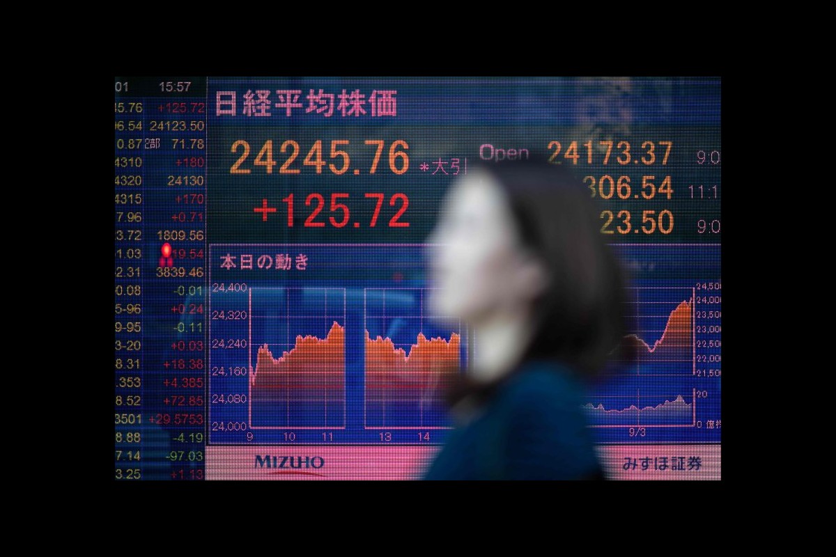Japan's Nikkei is fighting its way into positive territory - the yen and Wall Street are weighing on it