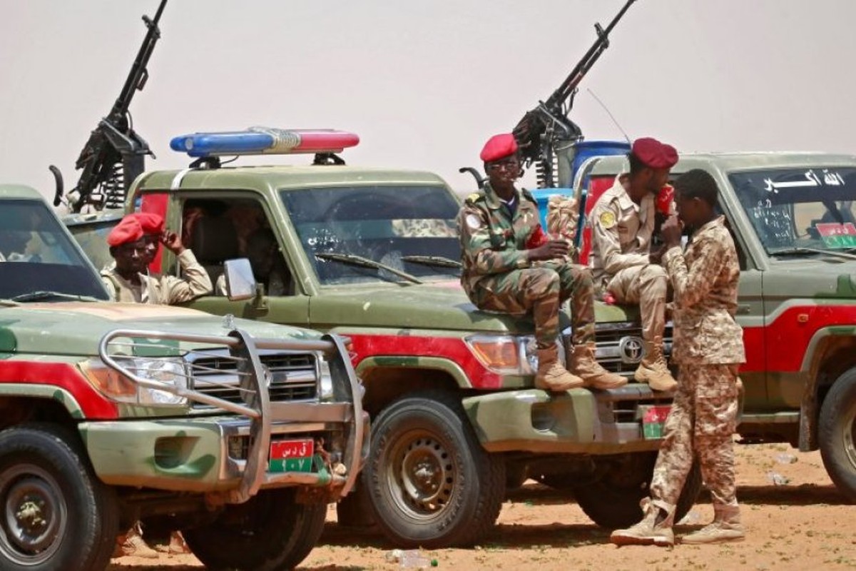 السودان: الإمارات أرسلت 400 طائرة تحمل عتادا حربيا لقوات الدعم السريع