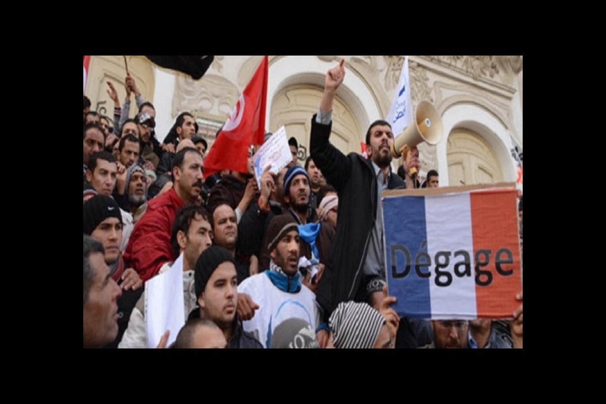 Tunisians protest against the intervention of foreign powers