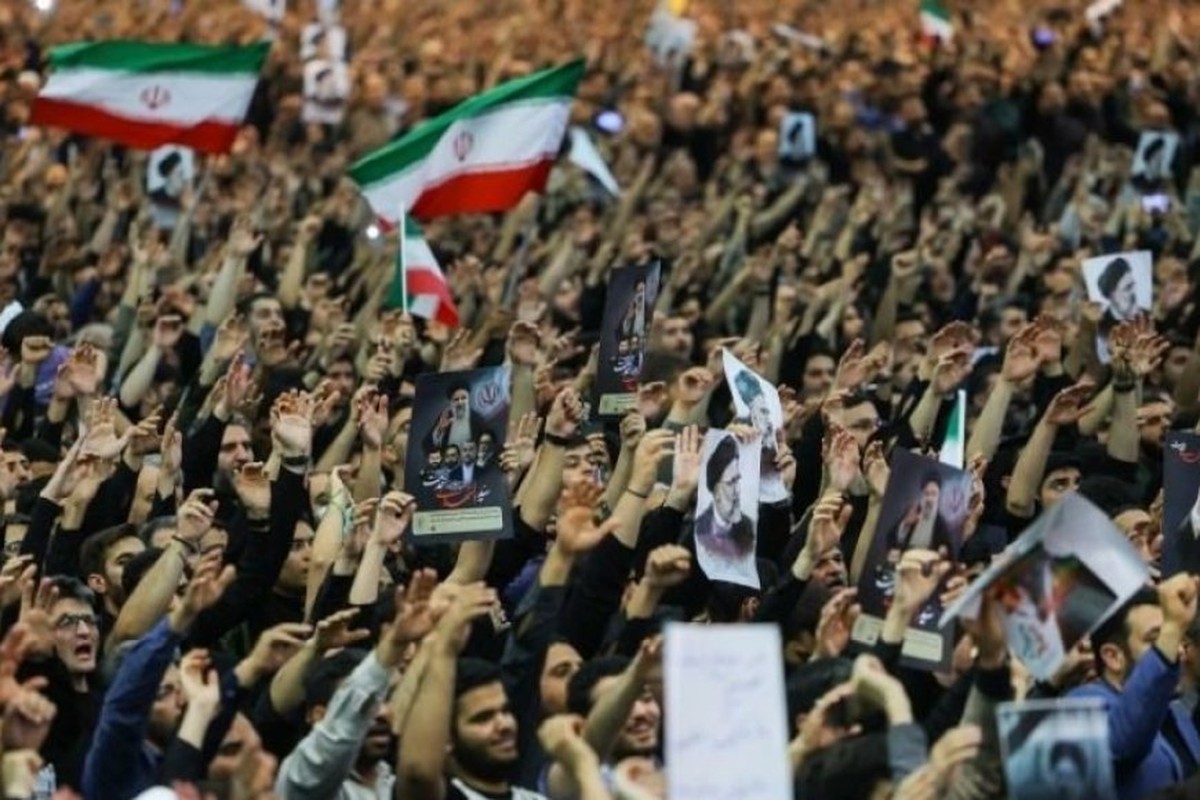 مراسم تشییع شهید رئیسی و شهدای خدمت در تهران برگزار شد