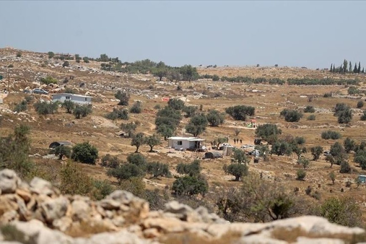 صهیونیست‌ها ۱۵هکتار گندم فلسطینی‌ها را آتش زدند