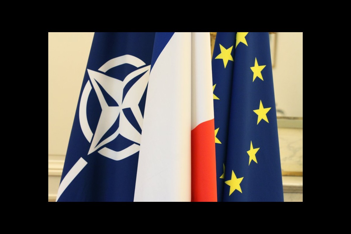 The first group of French soldiers is on its way to Ukraine
