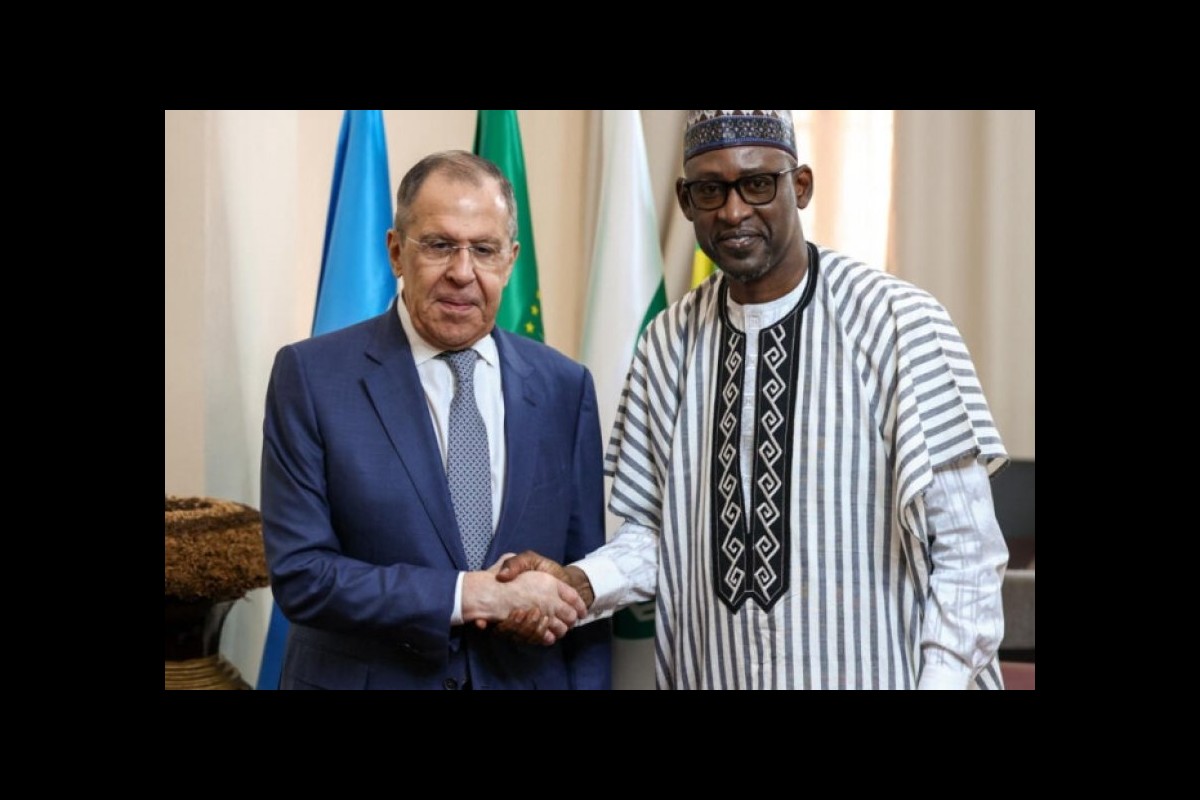 The Minister of Foreign Affairs of Russia begins a visit to Africa