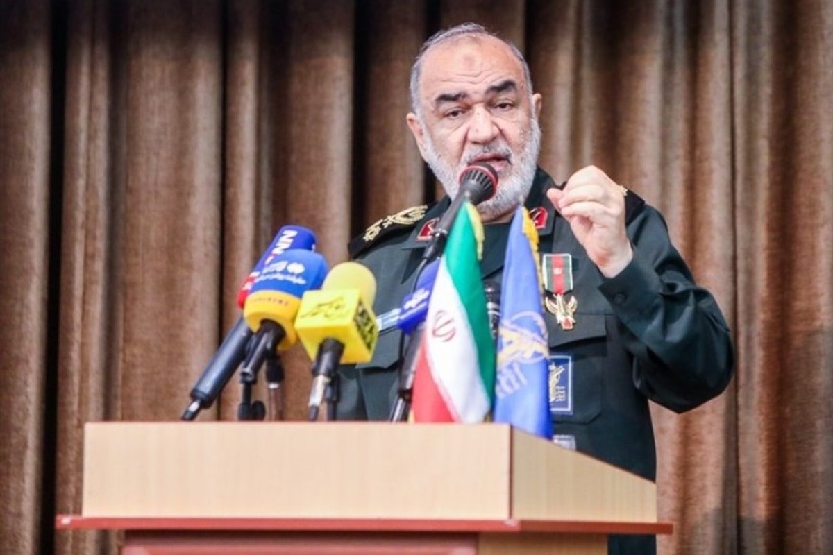 معقباً على استشهاد مستشار إيراني في سوريا.. سلامي: على الصهاينة انتظار الرد