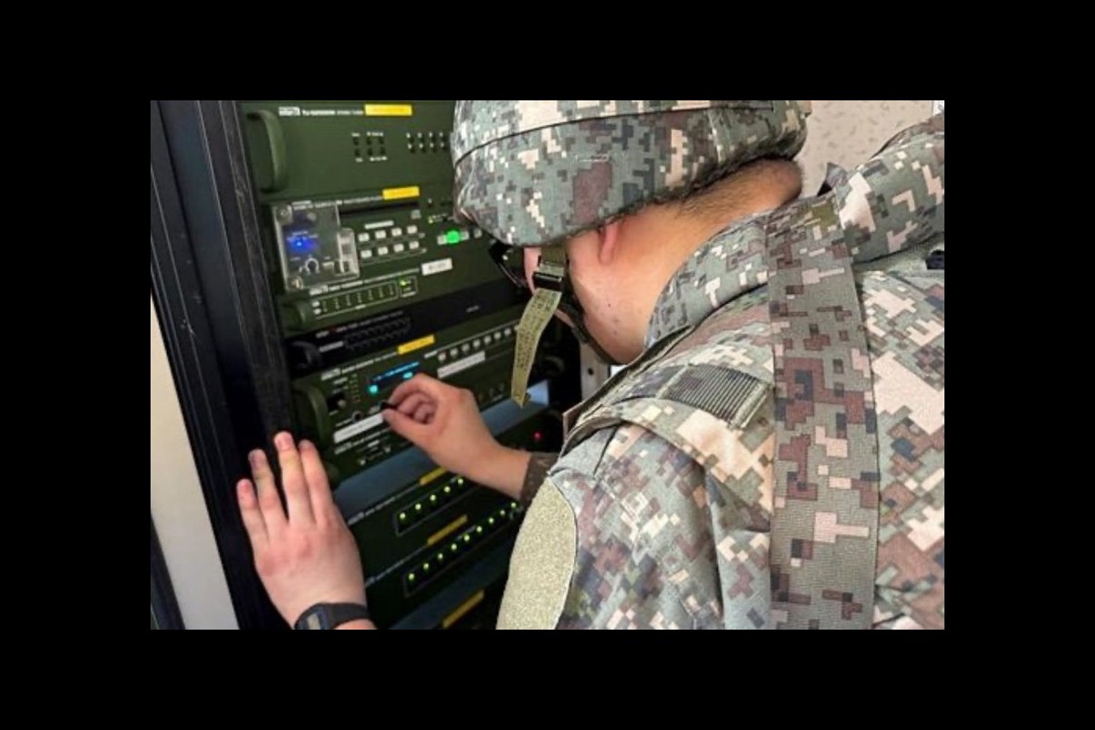 South Korea and North Korea Engage in Psychological Warfare with Loudspeakers and Balloons