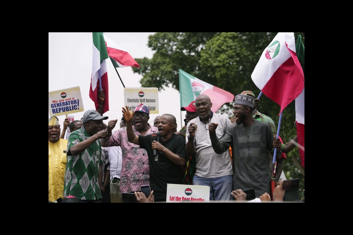 Nigeria Paralyzed by Strikes as Labor Unions Demand Salary Increases Amid Economic Crisis