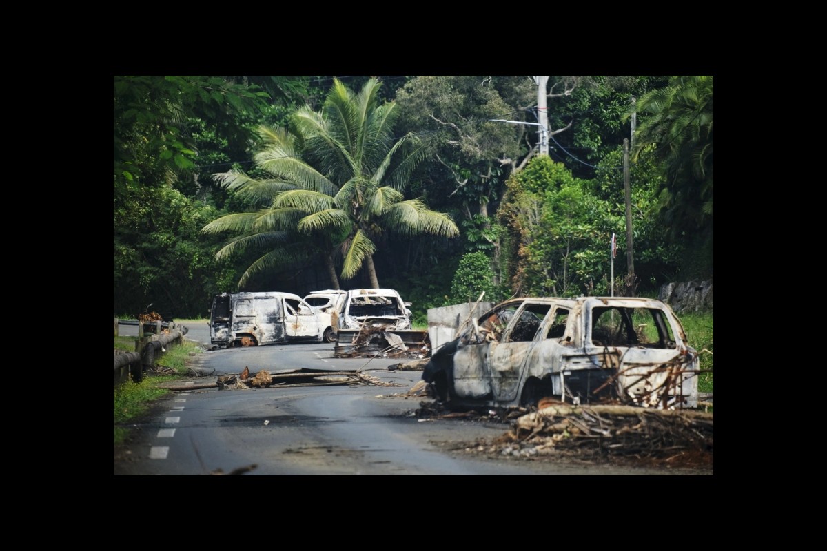 French President Macron Halts Voting Reforms in New Caledonia Amid Violent Protests