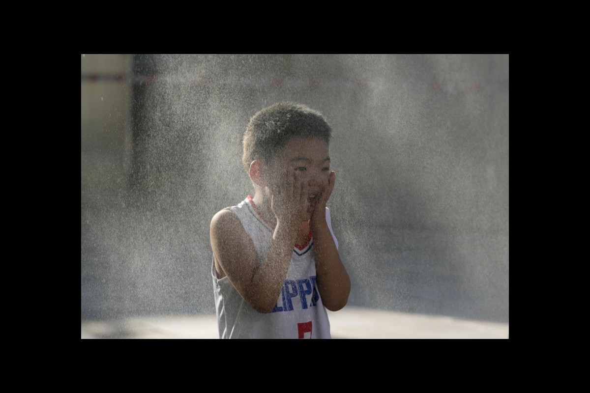 China Faces Dual Weather Extremes: Flooding in the South, Heat and Drought in the North