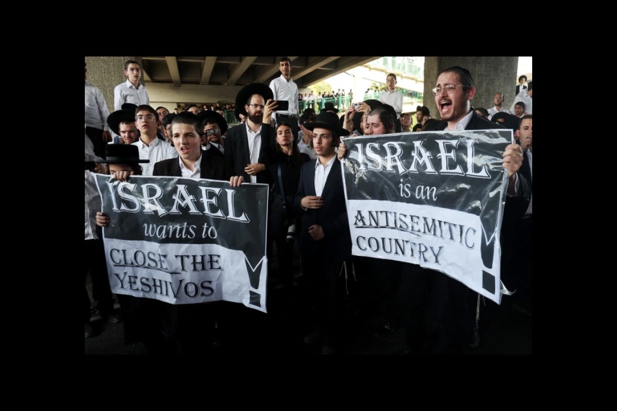 Israeli Supreme Court Mandates Military Service for Ultra-Orthodox Men, Straining Netanyahu's Coalition