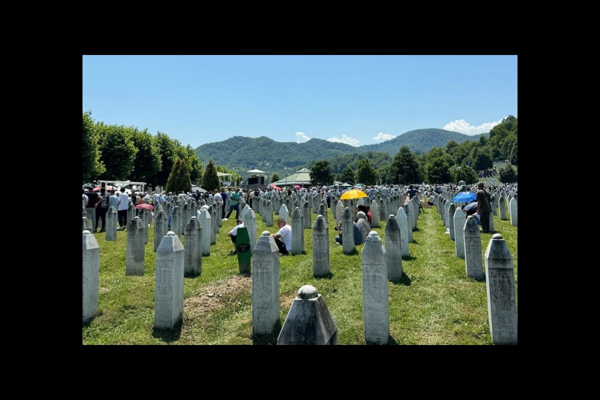 Bosnia Honors Srebrenica Genocide Victims with Solemn Commemoration and International Recognition
