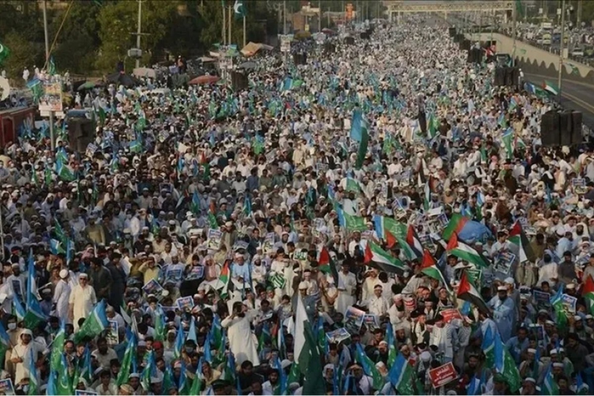 آلاف الباكستانيين يتظاهرون في إسلام آباد تنديدا بالعدوان على غزة