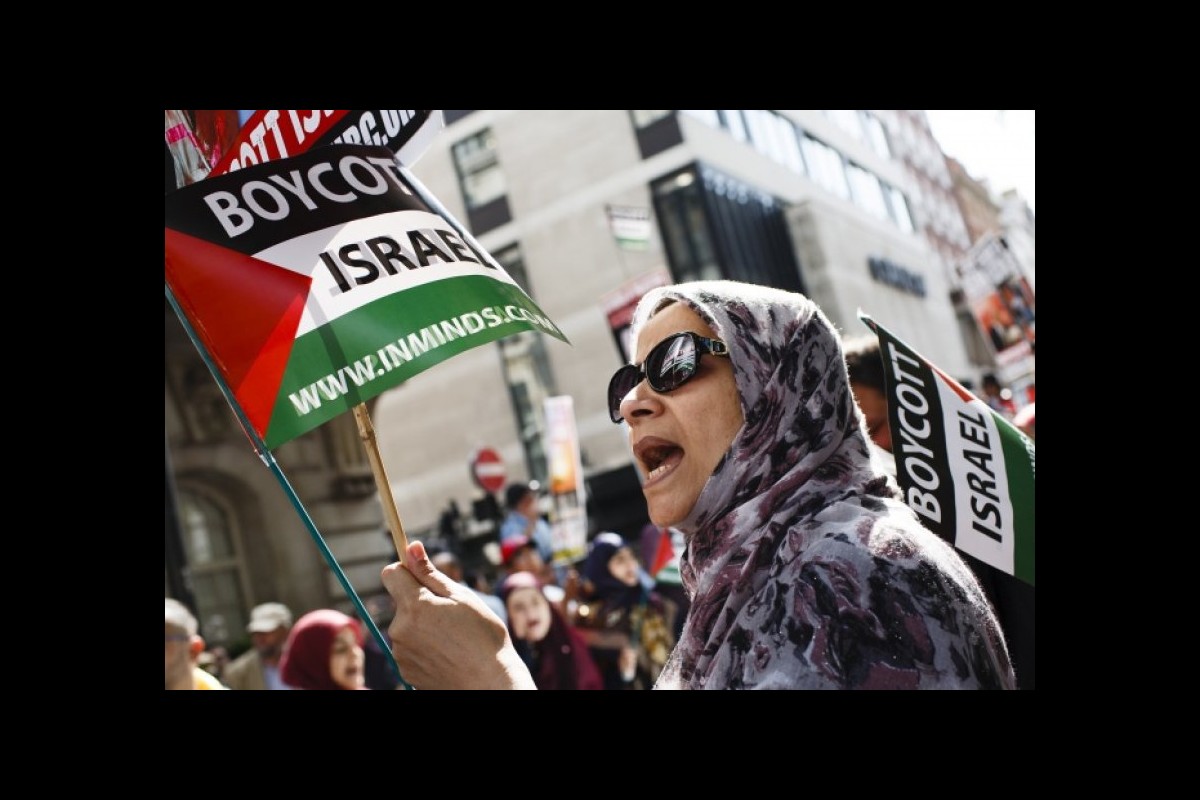 Efforts by Muslim delegates at the Democratic National Convention to impose sanctions on Israel