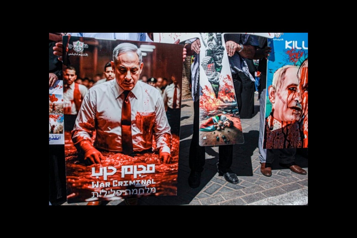 The Guardian: Netanyahu and Trump are among the "great villains of the 21st century"