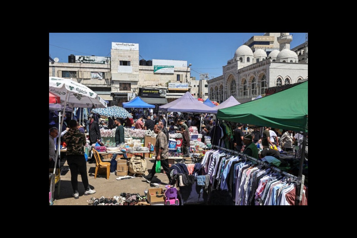 Pact for $4.5m signed to aid 4,400 stranded Gazans in West Bank