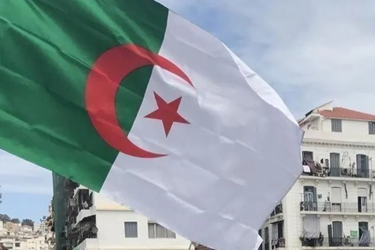 الجزائر تعبر عن تضامنها مع لبنان في وجه العدوان الإسرائيلي "الشنيع"