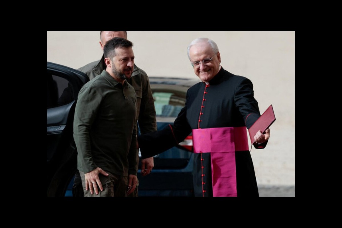 Pope Francis meets Zelensky in Vatican to go over Ukraine War