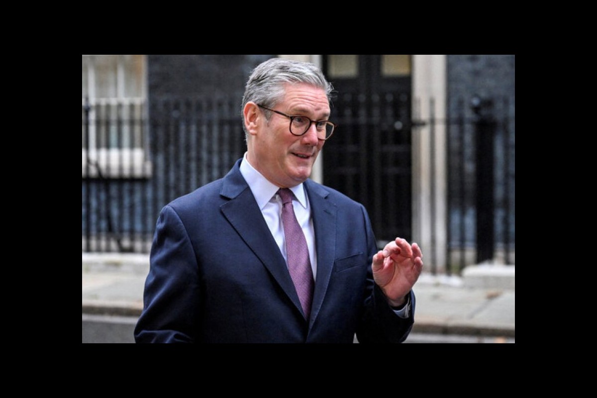 Starmer Vows from UK to Fight People-Smuggling Gangs Like Terror Networks