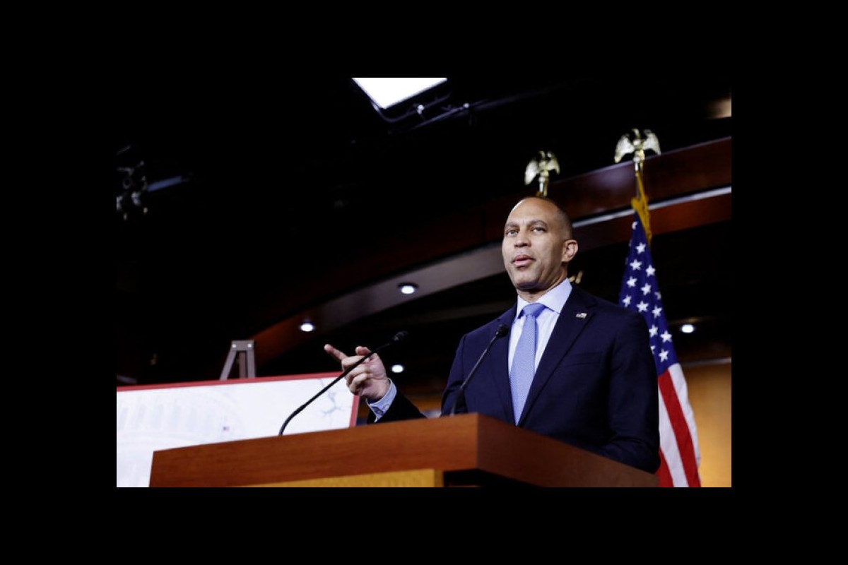 Key House seats fall to Republicans, but Democrats maintain they can still win a majority.