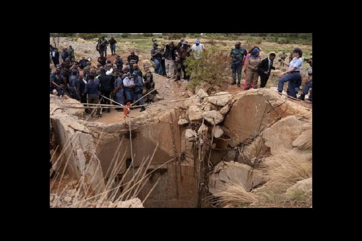 South Africa has begun to remove illegal miners from underground