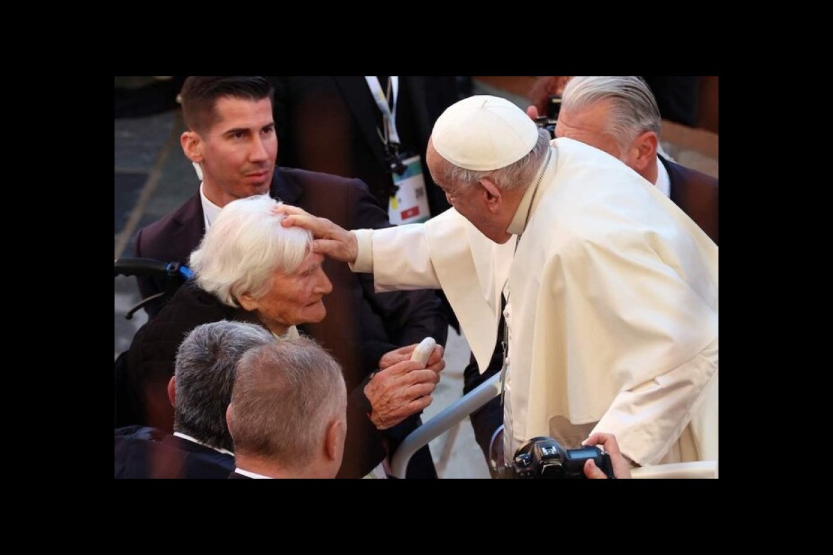 Pope Francis Makes Historic First Visit to Corsica