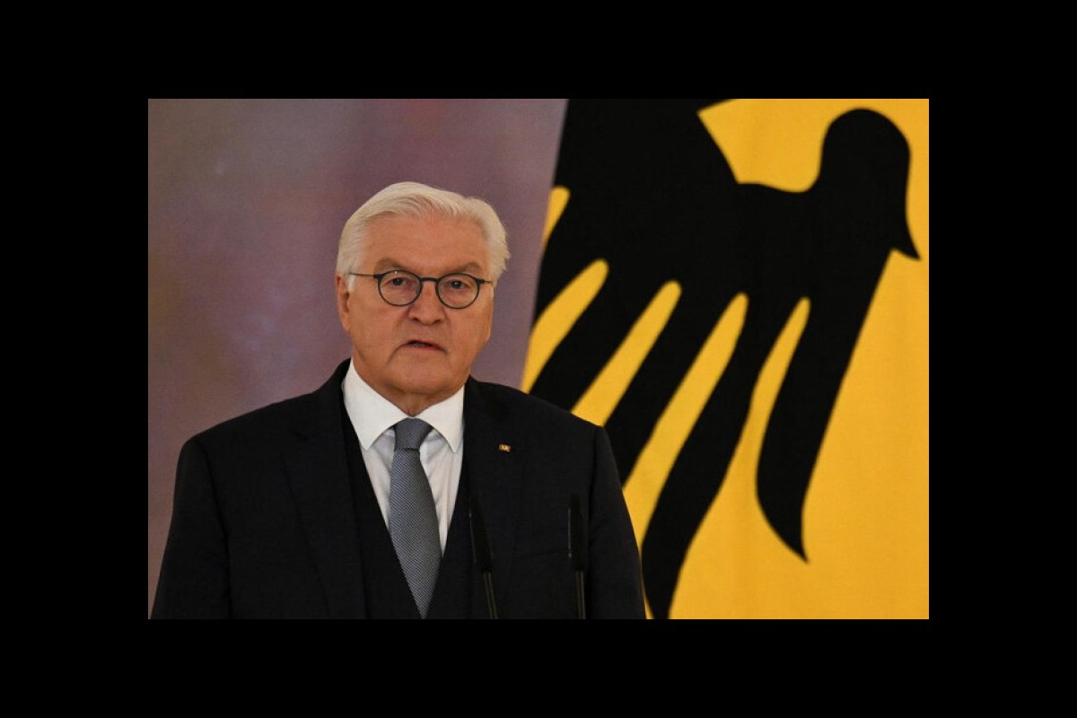 Germany suffers political unrest as Parliament breaks apart   