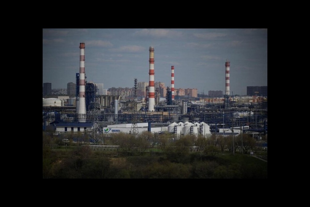 US Sanctions Russian Oil in Aggressive Move to Support Ukraine and Shape Diplomatic Leverage