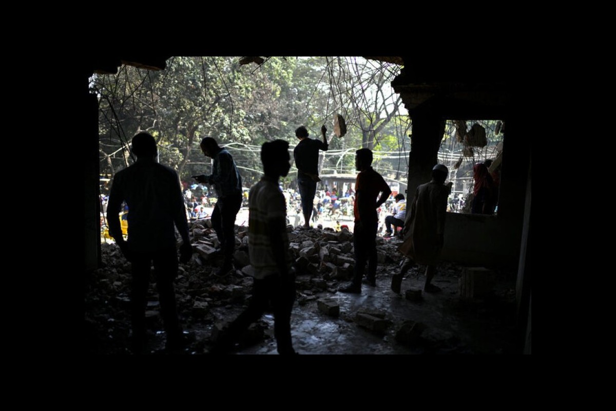  A Respond to Unrest Amidst Rising Tensions: Bangladesh's Crackdown on Ex-Regime Loyalists 