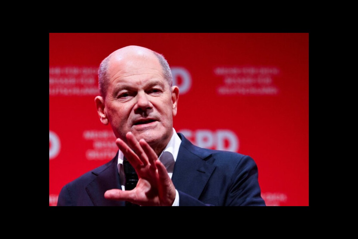 Olaf Scholz, the German Chancellor, has expressed his dissatisfaction with Trump's request for Ukrainian rare earths in exchange for military assistance. 