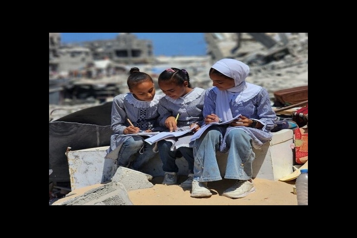 UN: More than 100,000 students have returned to school in the Gaza Strip