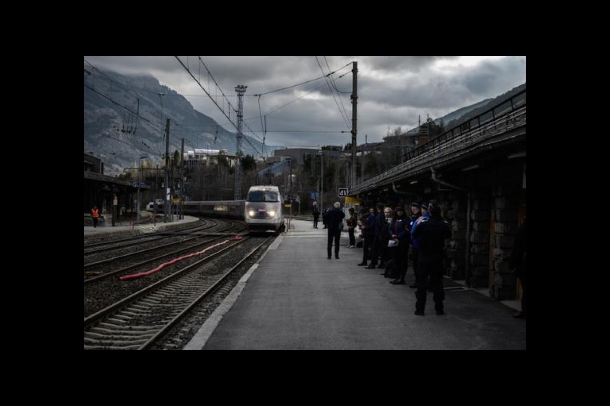 France Derails: Strikes Cripple the Republic’s Backbone