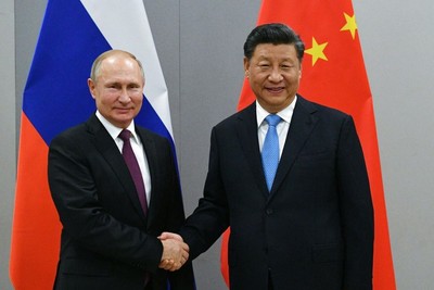 ОТНОШЕНИЯ МЕЖДУ РОССИЕЙ И КИТАЕМ; НЕПИСАНЫЙ СОЮЗ