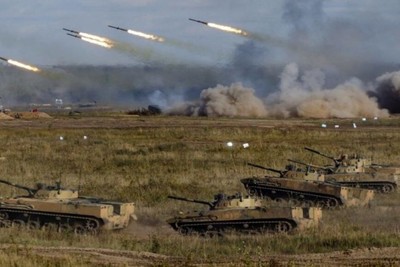 Russia's army strikes military-industrial facilities in Kiev