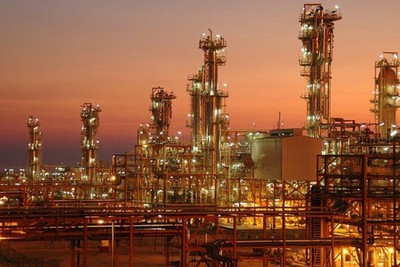 Открытие новой фазы нефтеперерабатывающего завода в Иране