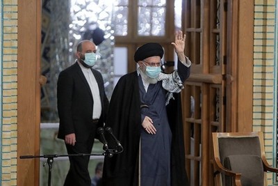 Ayatollah Seyyed Ali Khamenei: Enemies trying to attack Iran's points of strength