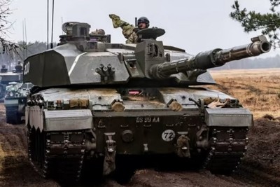 Moscow warns London: "If Kiev has nuclear bullets, atomic war is near"