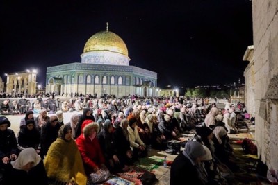 Israeli extremists storm Al-Aqsa Mosque, expelling Muslim worshipers