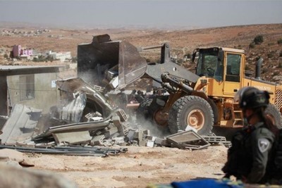 Zionist forces order the demolition of a mosque
