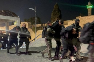More than 400 Palestinians arrested in Al-Aqsa Mosque