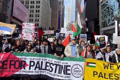 Pro-Palestine march in Manhattan to condemn Israel's raid on al-Aqsa