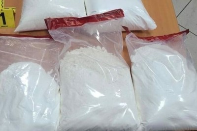 فرنسا سوق مزدهر للعبوات البيضاء