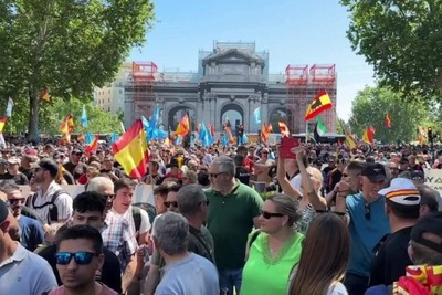 Demonstration of thousands of police officers in Spain
