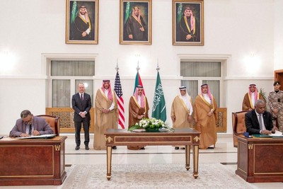 الجيش السوداني يعلّق مشاركته في محادثات جدّة