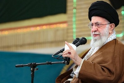 Ayatollah Seyyed Ali Khamenei: Contrary to the interests of arrogant powers, martyrdom attracts people’s heart