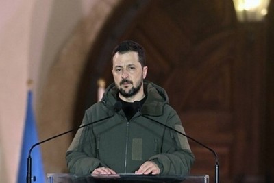 "اعتراف مر" من زيلينسكي بشأن انضمام أوكرانيا للناتو