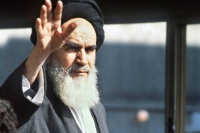 في ذكرى رحيله ... الامام الخميني (قدس سره) يوم أحيا أمة