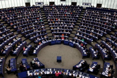 Что происходит за кулисами Европарламента: Унижения, манипуляции и домогательства