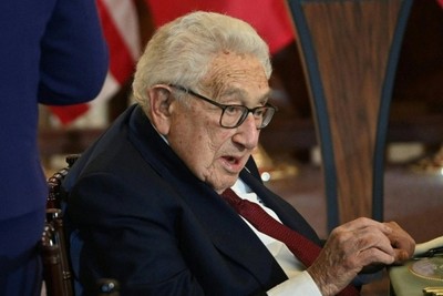 Kissinger, better avoid reducing Russia to "offended impotence"