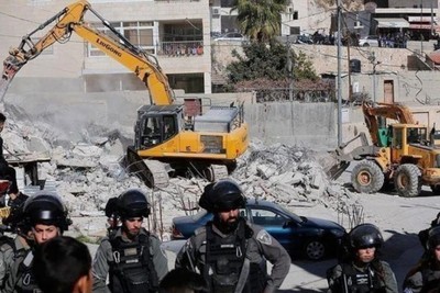 الاحتلال الاسرائيلي يرتكب جرائم حرب بتهجير الفلسطينيين.. أين القانون الدولي من هذه الجرائم؟